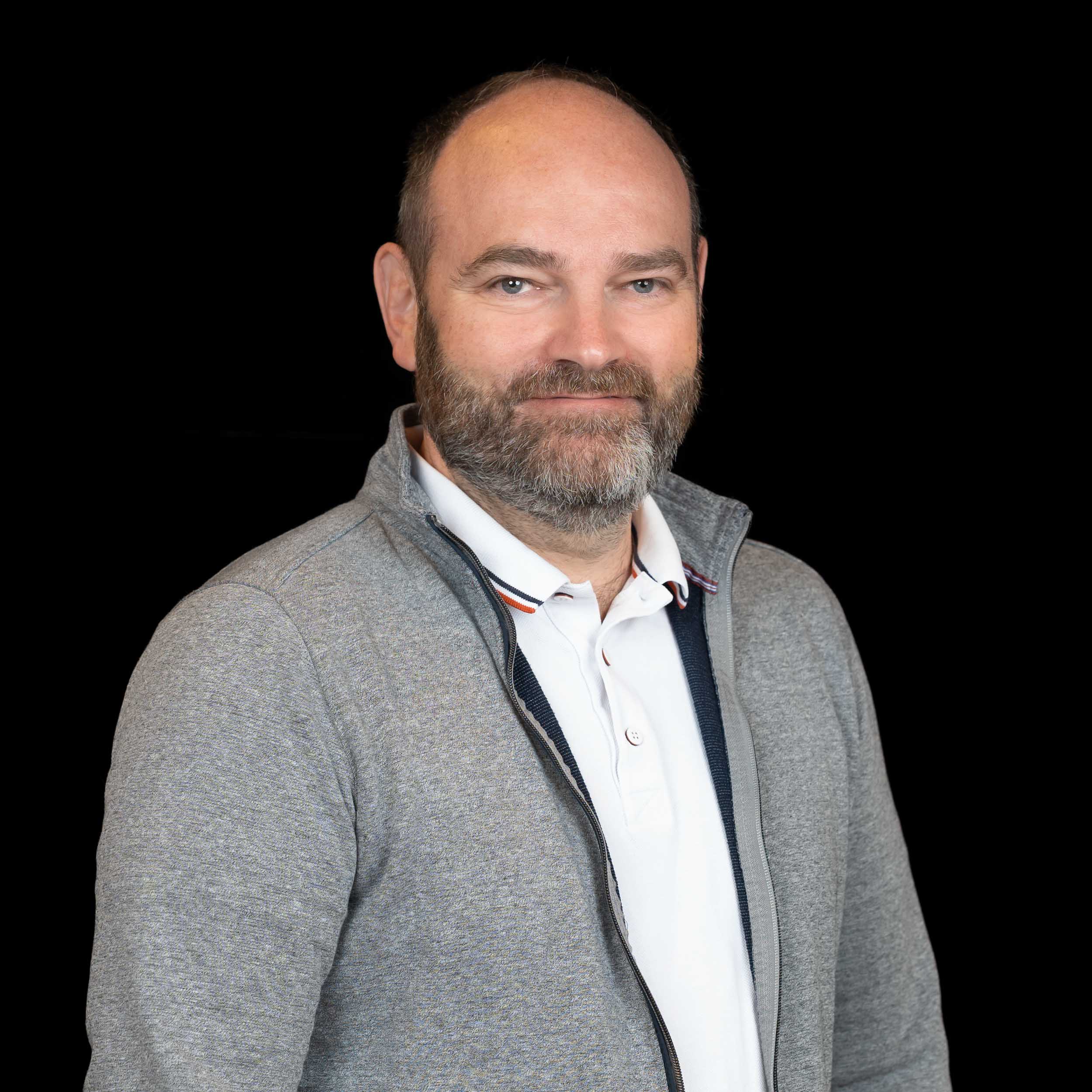 BEP Portrait Corporate