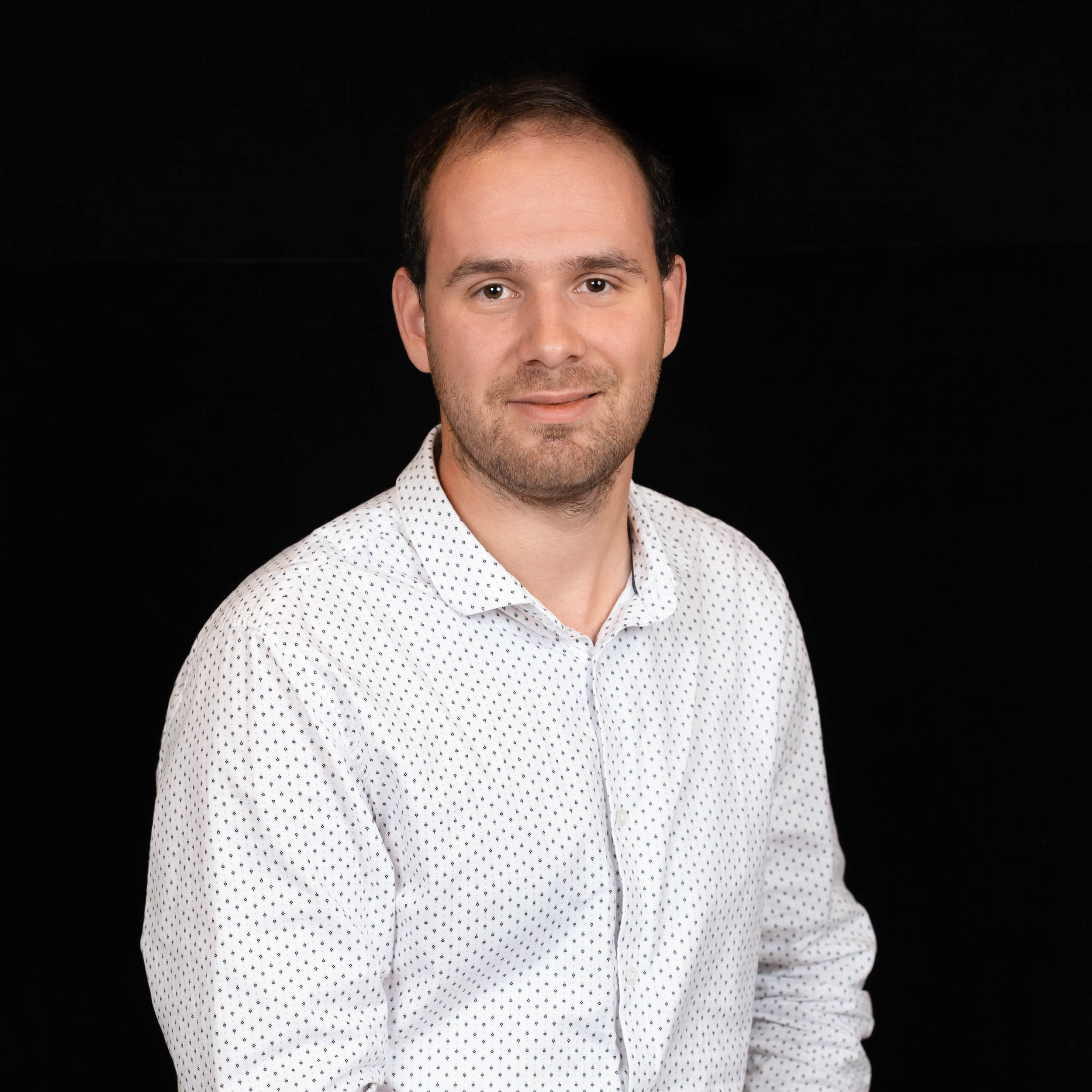 BEP Portrait Corporate